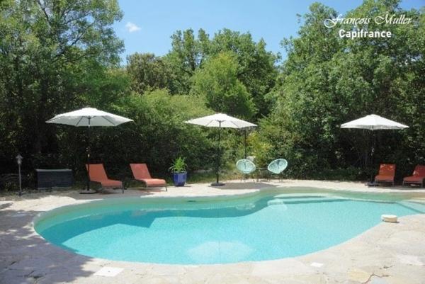 Propriété Gîtes et chambres d'hôtes 20 hA - 550 m2 à Banon