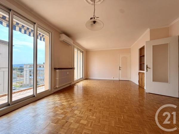 Appartement F5 à vendre  5 pièces - 92,80 m 2   BOURG LES VALENCE  - 26