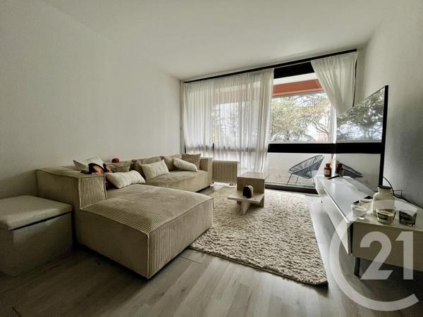 Appartement F5 à vendre  5 pièces - 92,80 m 2   BOURG LES VALENCE  - 26