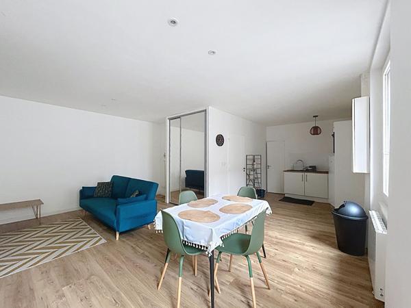 Exclusivité Nestenn Saint-Etienne - Centre-ville - Charmant T2 rénové et lumineux, idéal premier achat ou investissement ! - Vendu meuble !