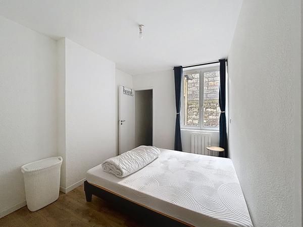 Exclusivité Nestenn Saint-Etienne - Centre-ville - Charmant T2 rénové et lumineux, idéal premier achat ou investissement ! - Vendu meuble !