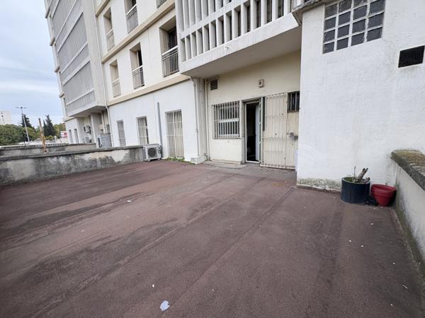 Marseille (13010) Local Commercial - 160m2 - St Loup Village
