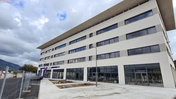 Achat local commercial Sarrola-Carcopino - 94 m² - 235 225 €