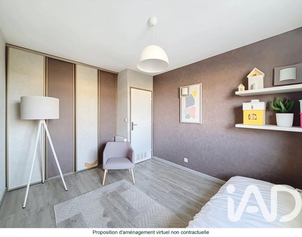 Appartement à vendre 4 pièces 70 m² Le Mesnil-le-Roi