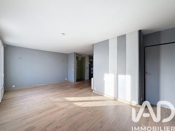 Appartement à vendre 4 pièces 70 m² Le Mesnil-le-Roi