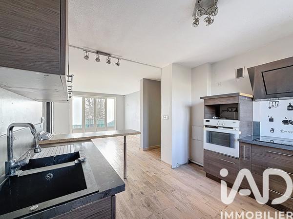 Appartement à vendre 4 pièces 70 m² Le Mesnil-le-Roi