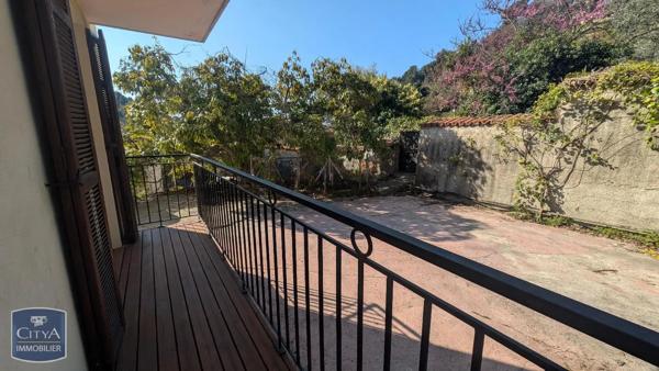 Appartement à louer 2 pièces 45m² Menton (06500)