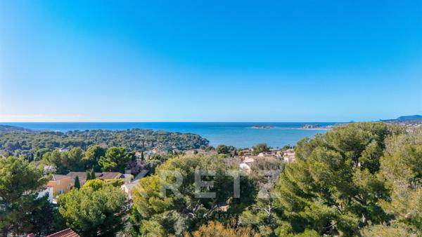 Sanary - Terrain plat 690 m² constructible - PC Villa 170 m²