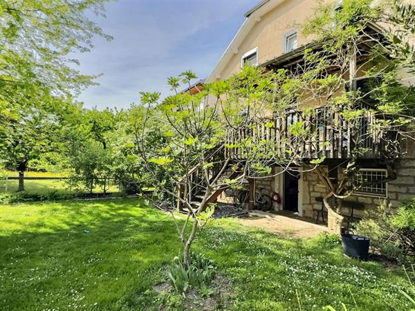 Maison Chambéry- secteur Bissy-8 pièces-184 m2 sur 400m2 de terrain
