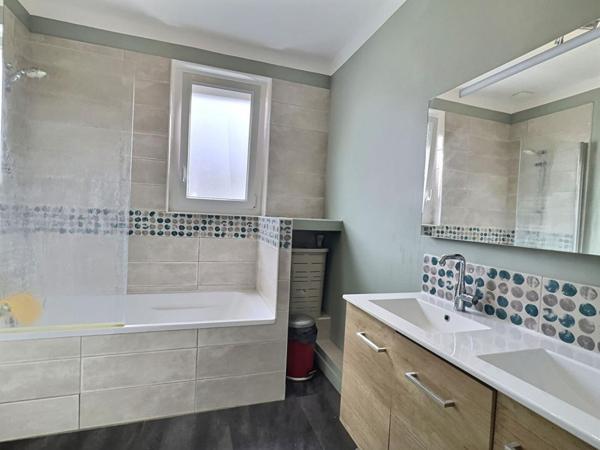 Maison Chambéry- secteur Bissy-8 pièces-184 m2 sur 400m2 de terrain