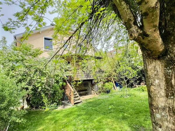 Maison Chambéry- secteur Bissy-8 pièces-184 m2 sur 400m2 de terrain