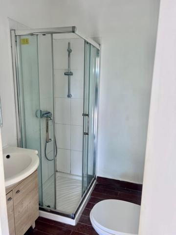 Studio en rez de jardin à 200m du port et de la mer