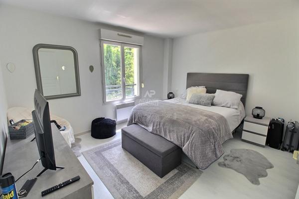 Maison Vaux Sur Seine 7 pièce(s) 165 m2 649 000 € **  - Référence  845