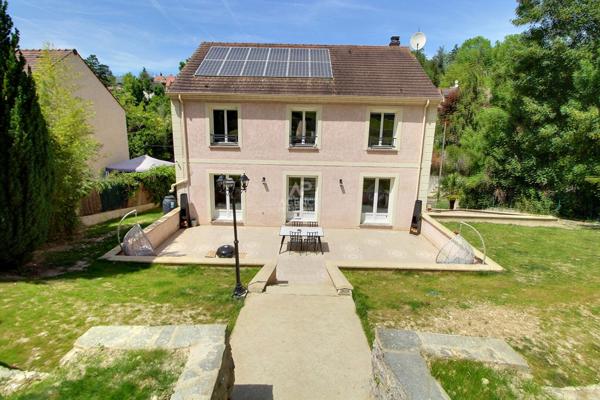Maison Vaux Sur Seine 7 pièce(s) 165 m2 649 000 € **  - Référence  845