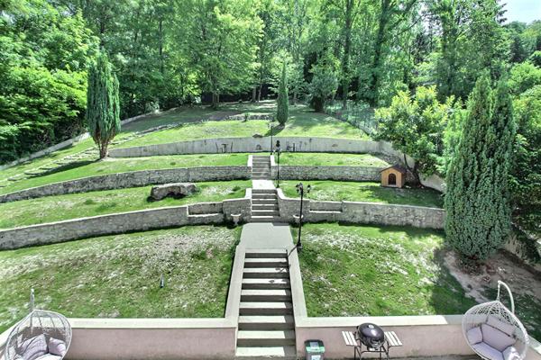 Maison Vaux Sur Seine 7 pièce(s) 165 m2 649 000 € **  - Référence  845