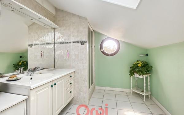 Maison à vendre    4 pièces • 117 m2 Lyon 3