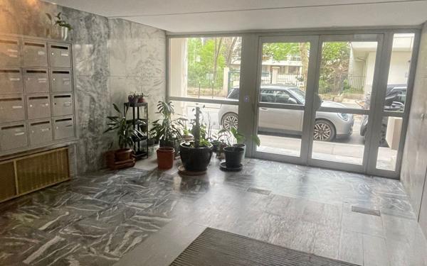 Appartement à vendre    3 pièces • 78,23 m2 Paris 5