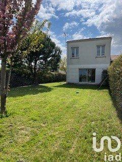 Maison 4 pièces de 98 m² à Saint-Yrieix-sur-Charente (16710)