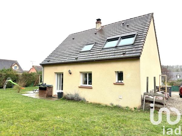 Maison traditionnelle 5 pièces de 108 m² à Aulnay-sur-Iton (27180)