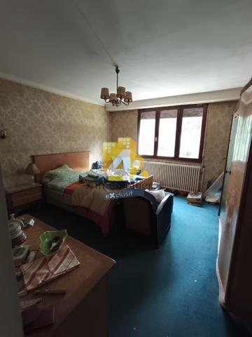 Maison familiale sur terrain d'un hectare