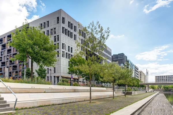 Appartement T3 avec vue sur la MArina - LYON