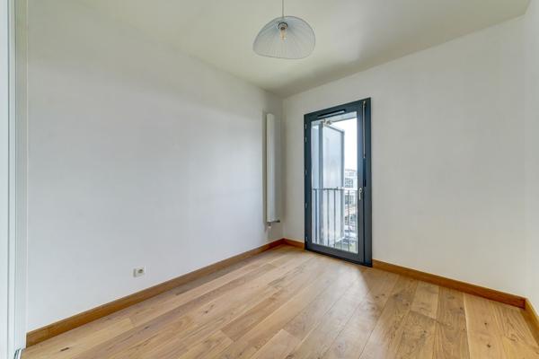 Appartement T3 avec vue sur la MArina - LYON