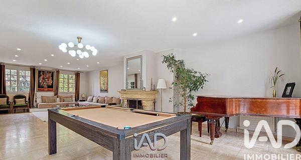 Maison à vendre 8 pièces 211 m² Chilly-Mazarin