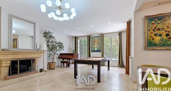 Maison à vendre 8 pièces 211 m² Chilly-Mazarin