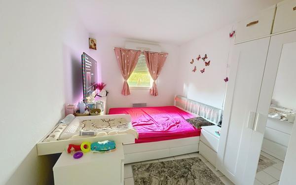 Appartement à vendre    3 pièces • 54 m2 Avignon