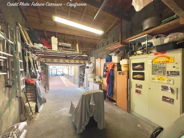 Maison à vendre 6 pièces GERZAT (63) Centre-ville Maison familiale de caractère de 145 m² avec terrasse, toit-terrasse, cuisine d'été, garage et cave voûtée