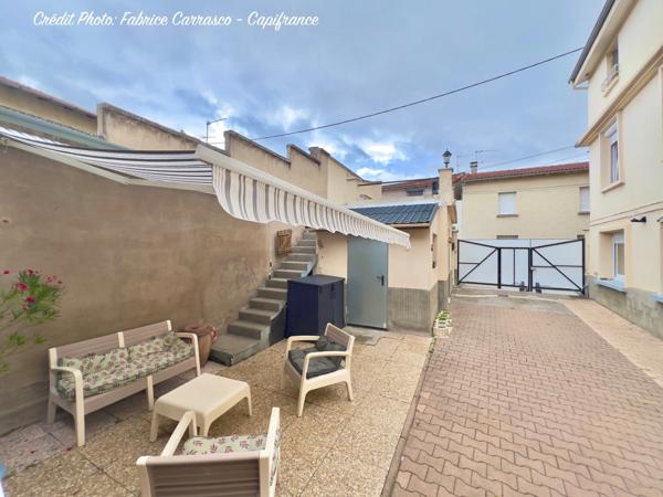 Maison à vendre 6 pièces GERZAT (63) Centre-ville Maison familiale de caractère de 145 m² avec terrasse, toit-terrasse, cuisine d'été, garage et cave voûtée