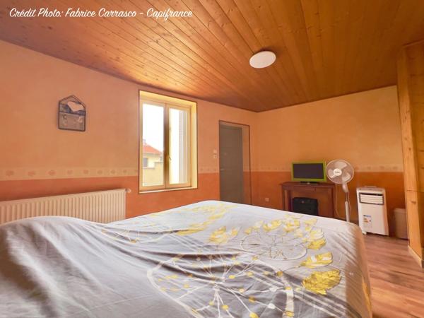 Maison à vendre 6 pièces GERZAT (63) Centre-ville Maison familiale de caractère de 145 m² avec terrasse, toit-terrasse, cuisine d'été, garage et cave voûtée