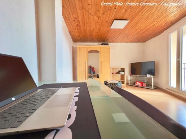 Maison à vendre 6 pièces GERZAT (63) Centre-ville Maison familiale de caractère de 145 m² avec terrasse, toit-terrasse, cuisine d'été, garage et cave voûtée