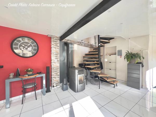 Maison à vendre 6 pièces GERZAT (63) Centre-ville Maison familiale de caractère de 145 m² avec terrasse, toit-terrasse, cuisine d'été, garage et cave voûtée
