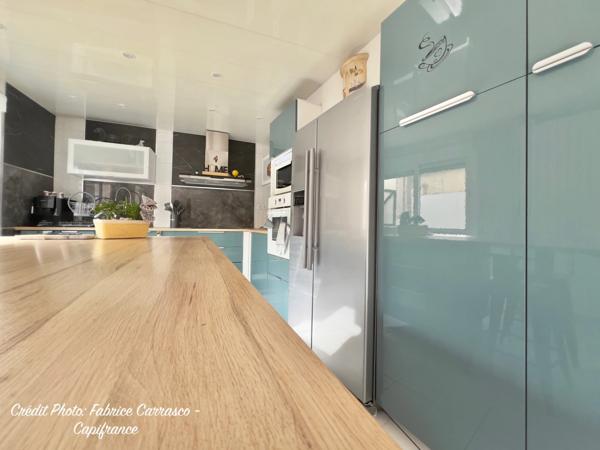 Maison à vendre 6 pièces GERZAT (63) Centre-ville Maison familiale de caractère de 145 m² avec terrasse, toit-terrasse, cuisine d'été, garage et cave voûtée