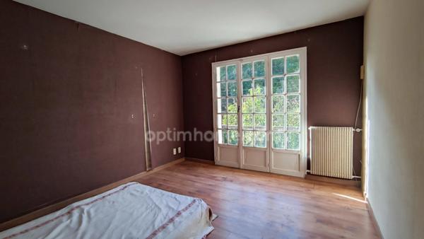 Maison d'Artisan Familiale de 150 m² 6 pièces avec Jardin et Sous-sol Complet - Proche de Rouen en Seine-Maritime et des Grands Axes Routiers