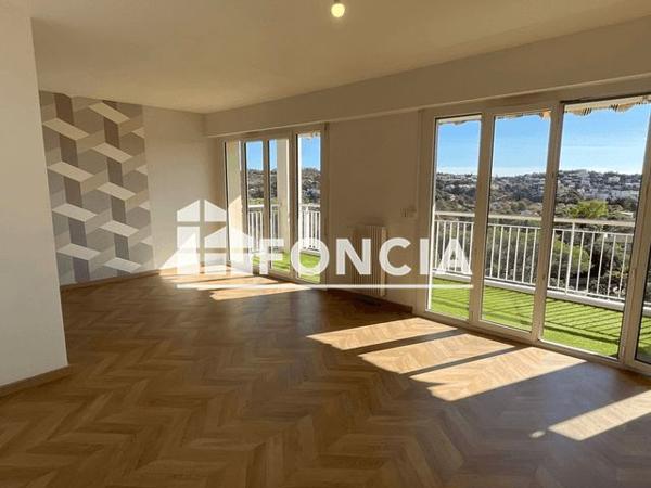 À vendre Appartement 4 pièces 73.8 m² - Saint-raphaël 83700