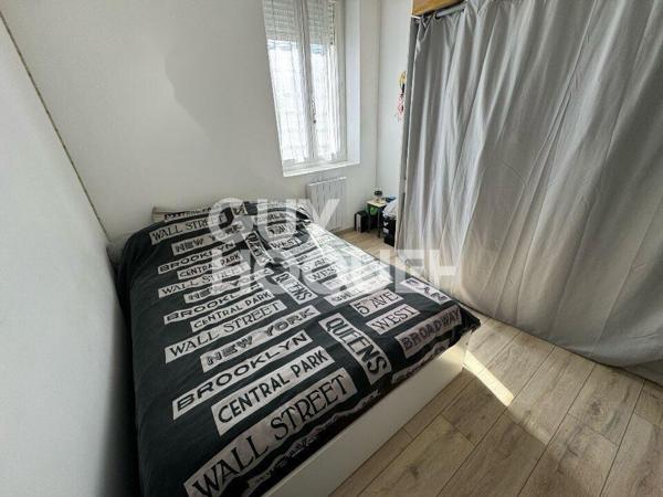 VENTE d'une maison 7 pièces (220 m²) + une maison 4 pièces (70m²) au BREUIL