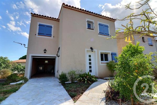 Appartement T4 à vendre  4 pièces - 102,36 m 2   ST RAPHAEL  - 83