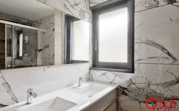 Maison à vendre    7 pièces • 267 m2 Mâcon