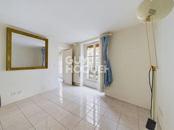 3 pièces - Métro Bonne Nouvelle