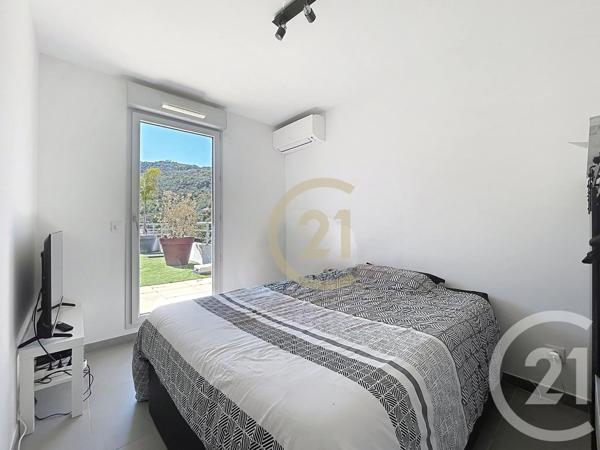 Appartement F4 à vendre  4 pièces - 86 m 2   MANDELIEU LA NAPOULE  - 06