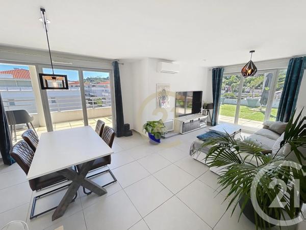 Appartement F4 à vendre  4 pièces - 86 m 2   MANDELIEU LA NAPOULE  - 06
