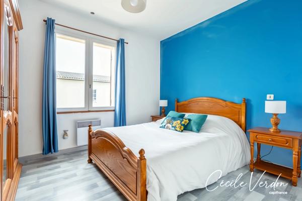 Maison 7 pièces avec piscine et dépendance à vendre à LAMONZIE SAINT MARTIN (24).