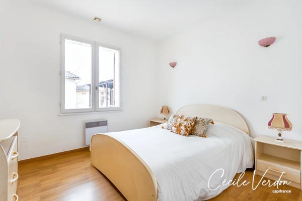 Maison 7 pièces avec piscine et dépendance à vendre à LAMONZIE SAINT MARTIN (24).