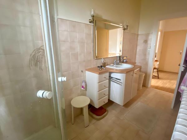 Maison individuelle avec jardin attenant