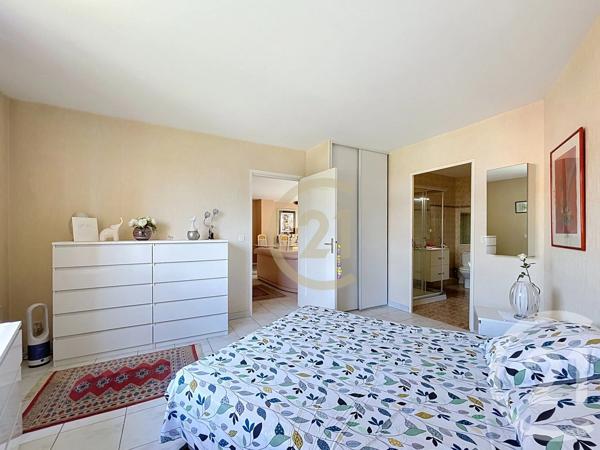 Appartement F4 à vendre  4 pièces - 125 m 2   CANNES LA BOCCA  - 06