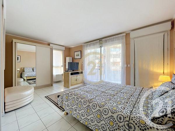Appartement F4 à vendre  4 pièces - 125 m 2   CANNES LA BOCCA  - 06