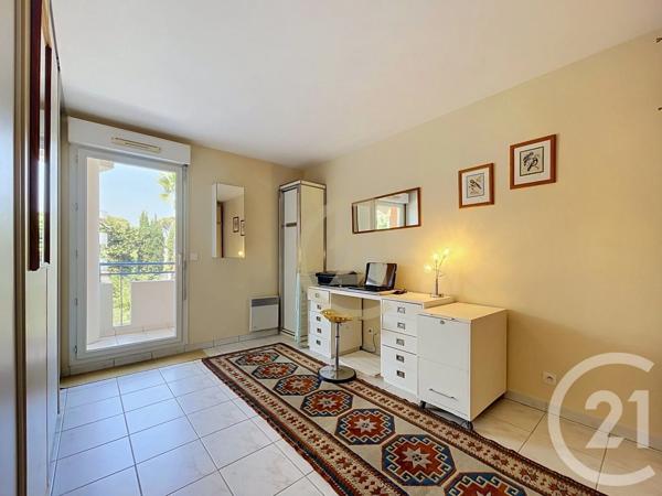 Appartement F4 à vendre  4 pièces - 125 m 2   CANNES LA BOCCA  - 06