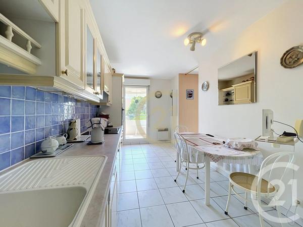 Appartement F4 à vendre  4 pièces - 125 m 2   CANNES LA BOCCA  - 06